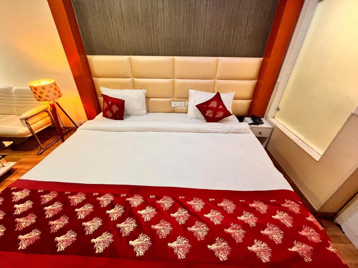 Hotel Oyster Pearl I Near Medanta Hospital I Sec-39 I Gurgaon Exterior foto