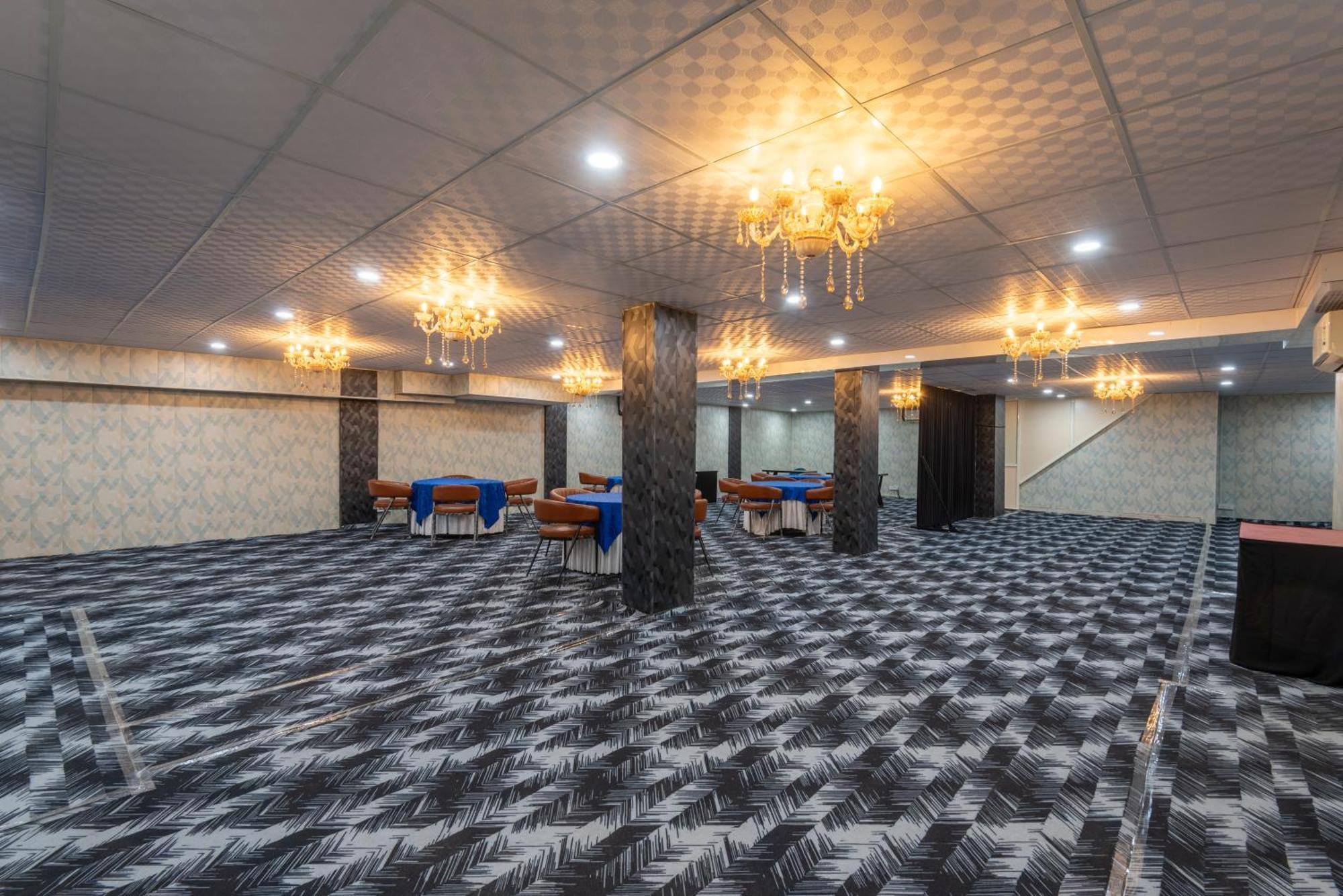 Hotel Oyster Pearl I Near Medanta Hospital I Sec-39 I Gurgaon Exterior foto
